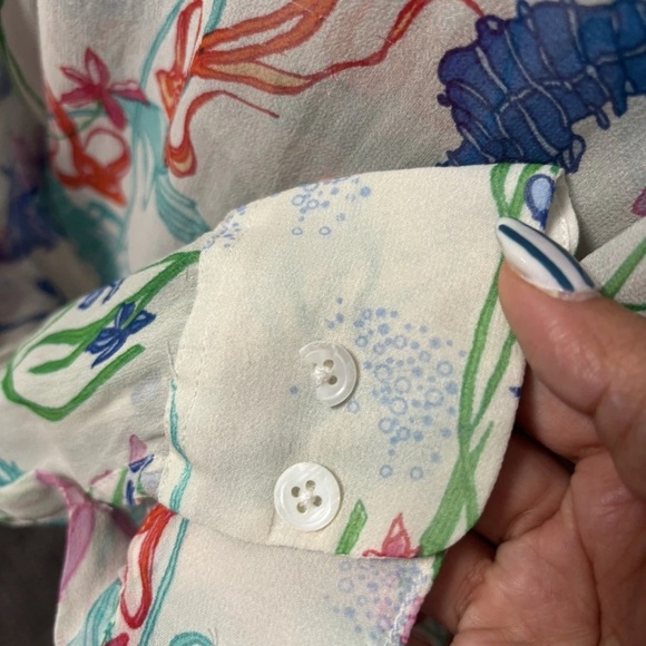 Equipment Femme 100% Silk Multicolor Floral Blouse - Picture 5 of 5